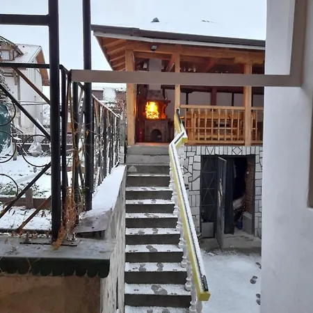 Yana Guest house 3*